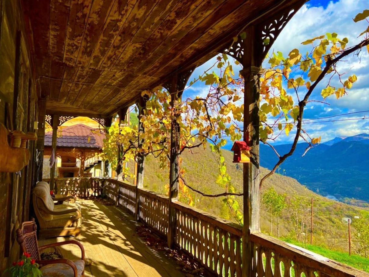 Hotel Gentry House Ambrolauri Exterior foto